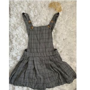 Pinafore